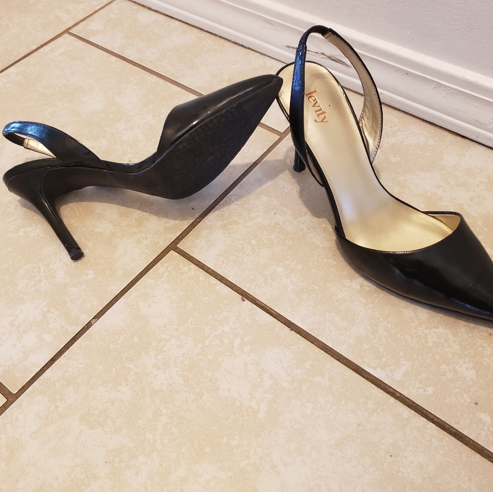 Open back pointed toe black leather pumps